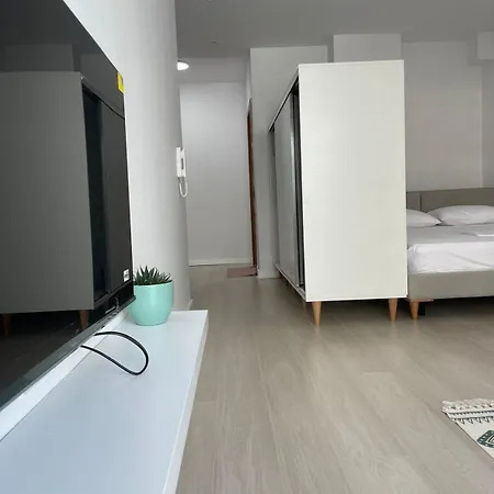 Seaside Gem Sarandë